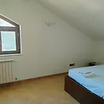 Apartament Toti